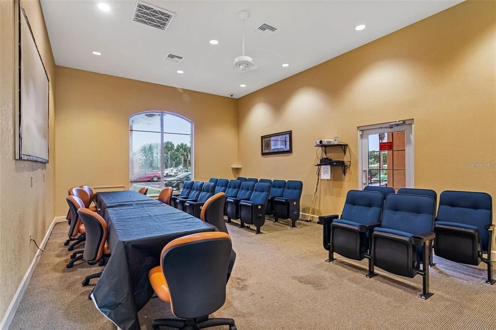 For Sale: $239,000 (2 beds, 2 baths, 1140 Square Feet)