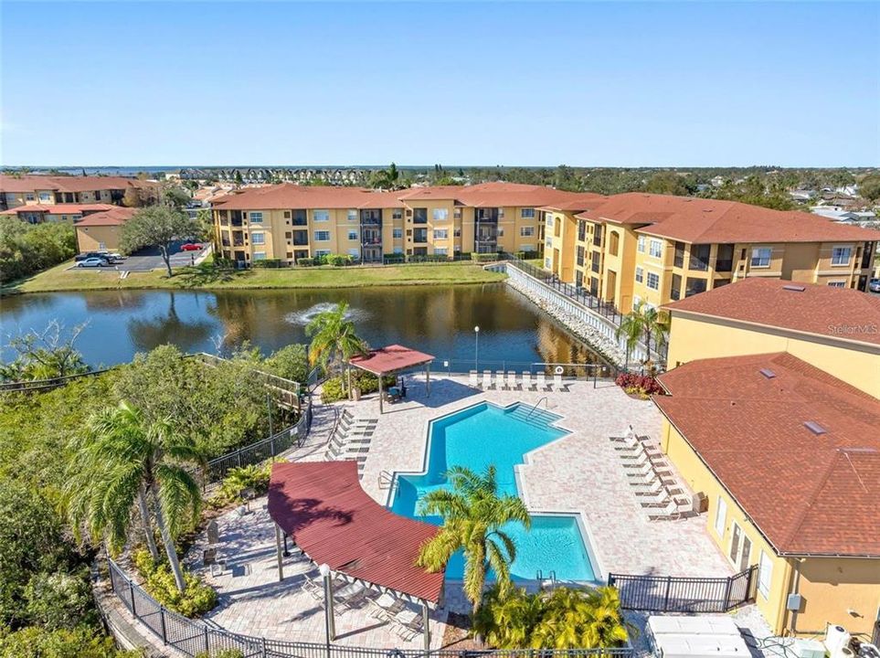 For Sale: $239,000 (2 beds, 2 baths, 1140 Square Feet)