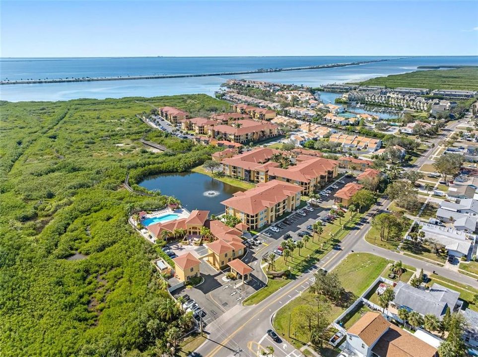 For Sale: $239,000 (2 beds, 2 baths, 1140 Square Feet)