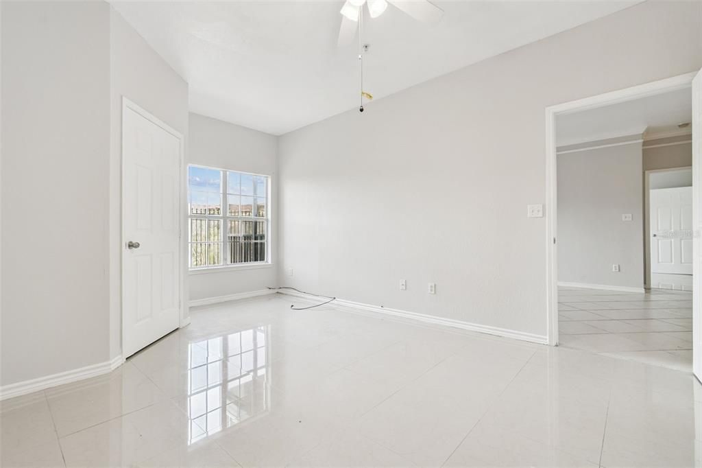 For Sale: $239,000 (2 beds, 2 baths, 1140 Square Feet)