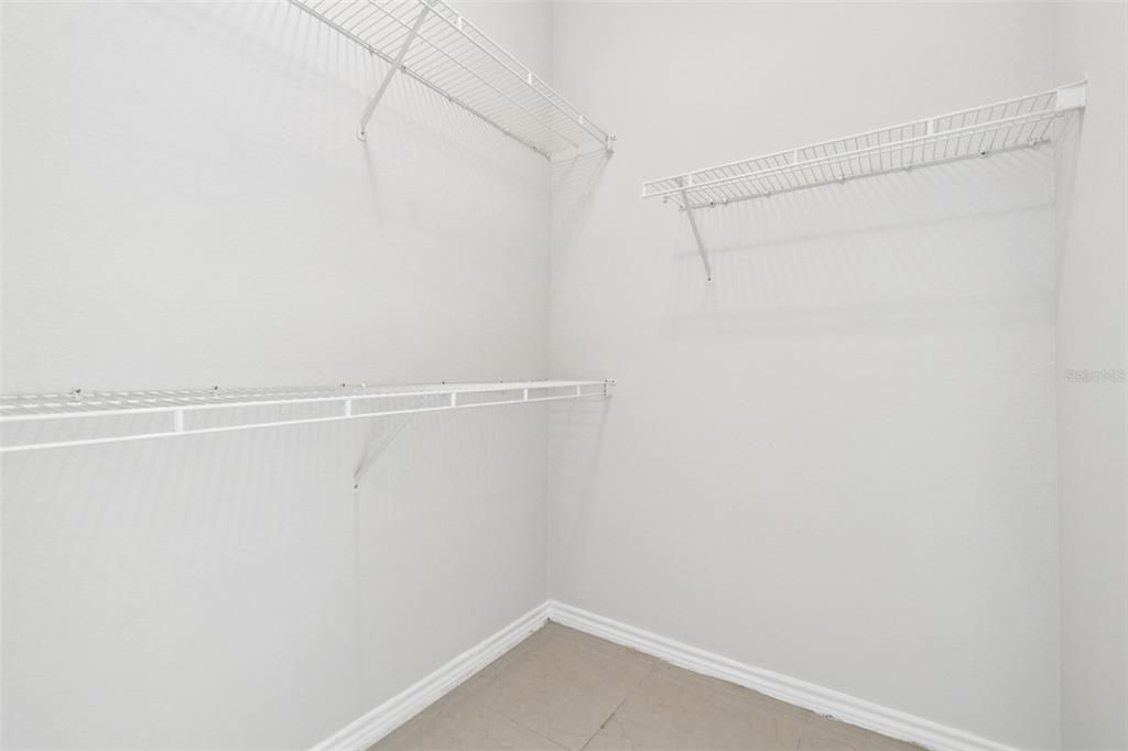 For Sale: $239,000 (2 beds, 2 baths, 1140 Square Feet)