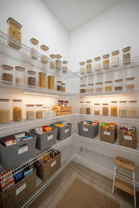 For Rent: $2,800 (3 beds, 2 baths, 1486 Square Feet)