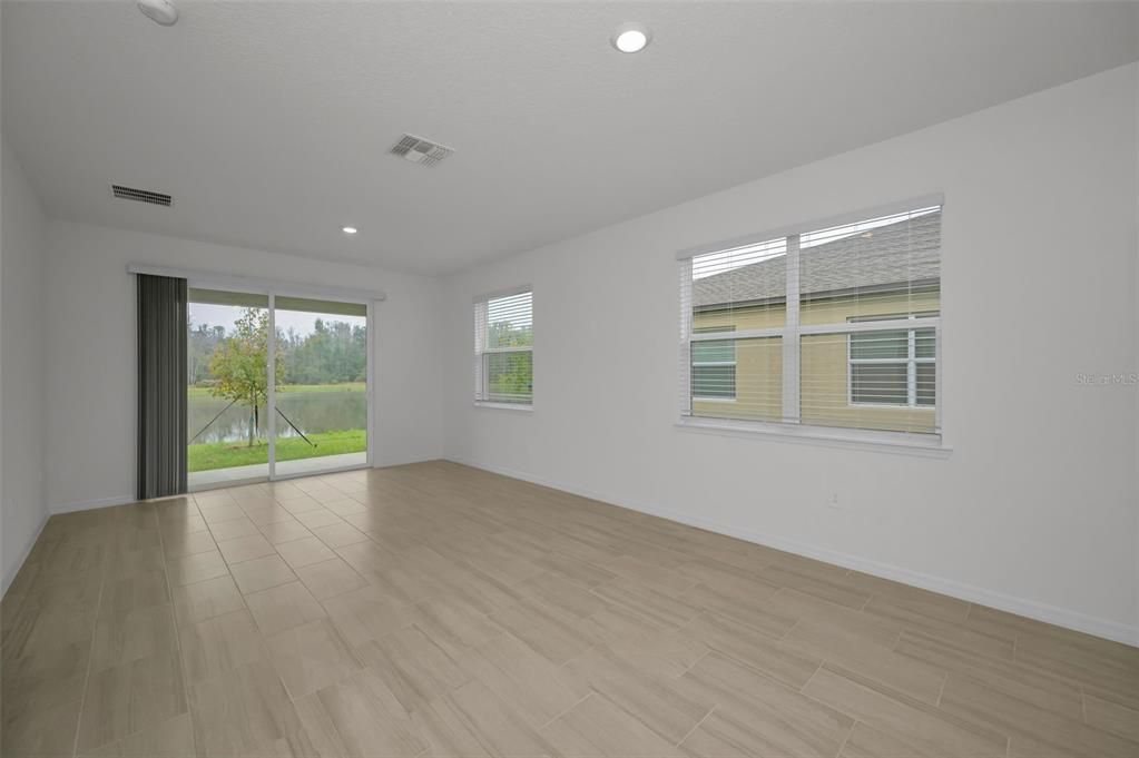 For Rent: $2,800 (3 beds, 2 baths, 1486 Square Feet)