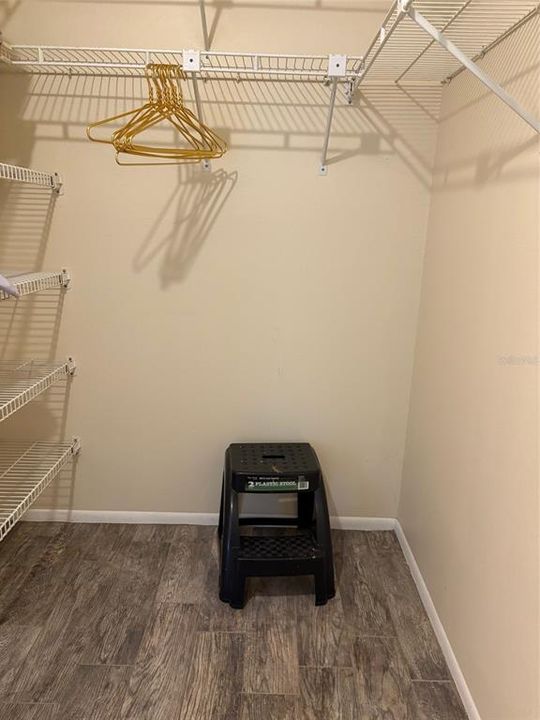 For Sale: $319,000 (2 beds, 2 baths, 1354 Square Feet)