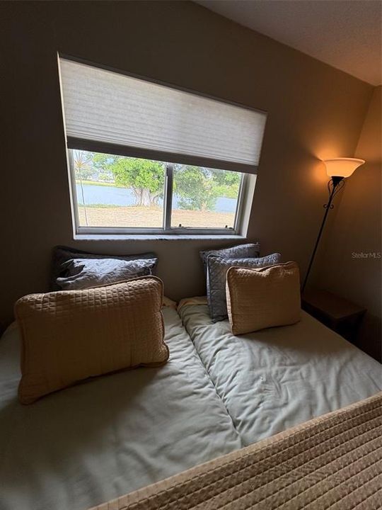 For Sale: $319,000 (2 beds, 2 baths, 1354 Square Feet)