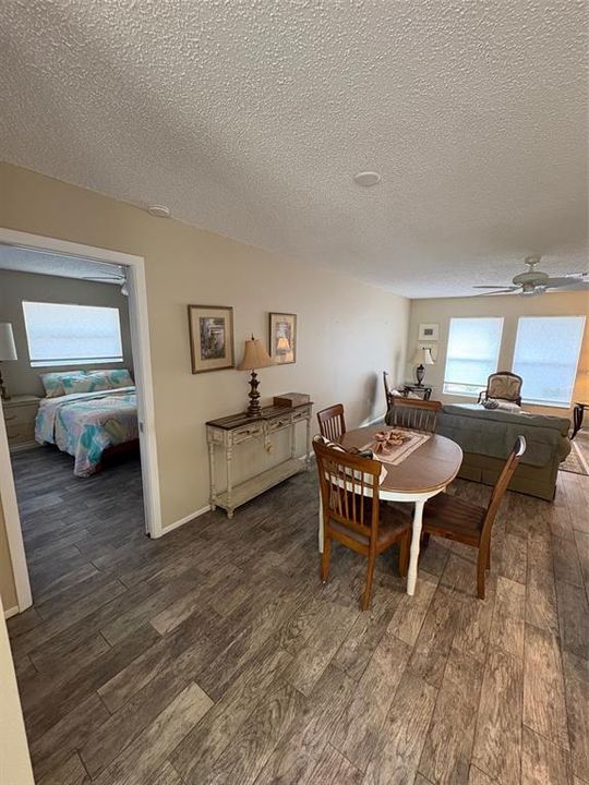 For Sale: $319,000 (2 beds, 2 baths, 1354 Square Feet)