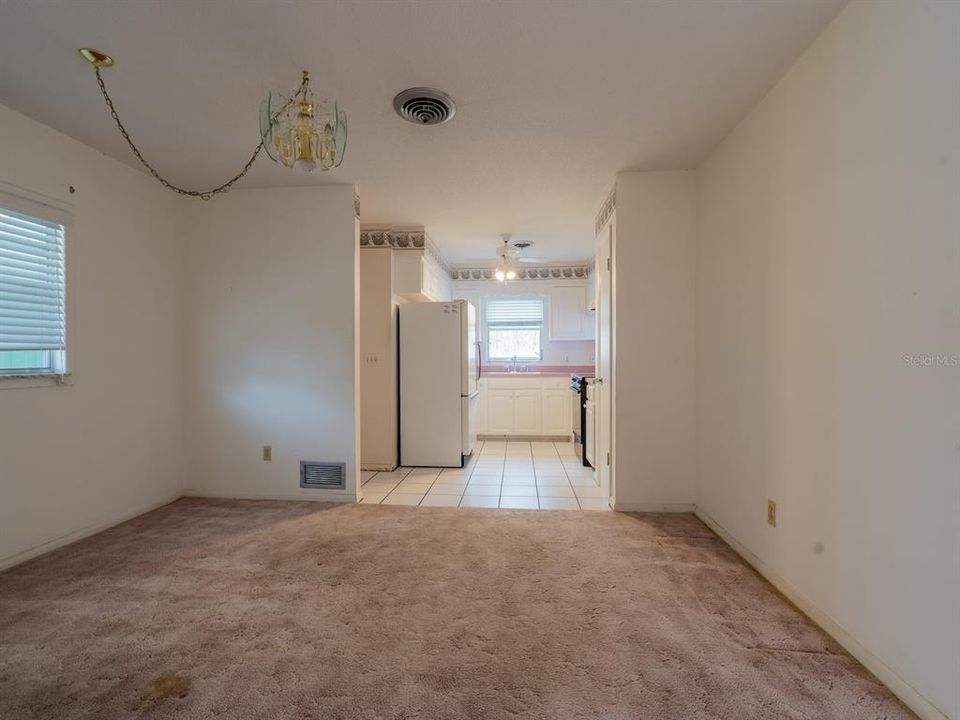 待售: $189,900 (2 贝兹, 2 浴室, 1464 平方英尺)