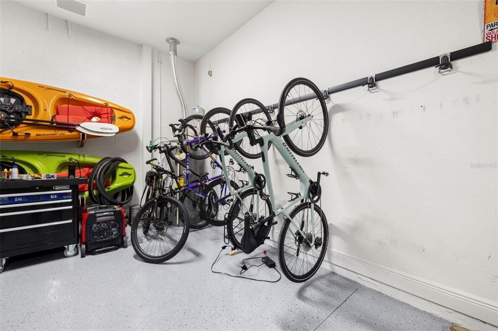 En Venta: $949,900 (4 camas, 3 baños, 2914 Pies cuadrados)