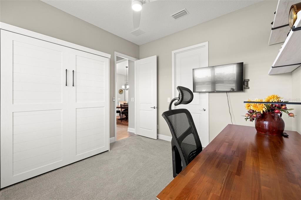 En Venta: $949,900 (4 camas, 3 baños, 2914 Pies cuadrados)