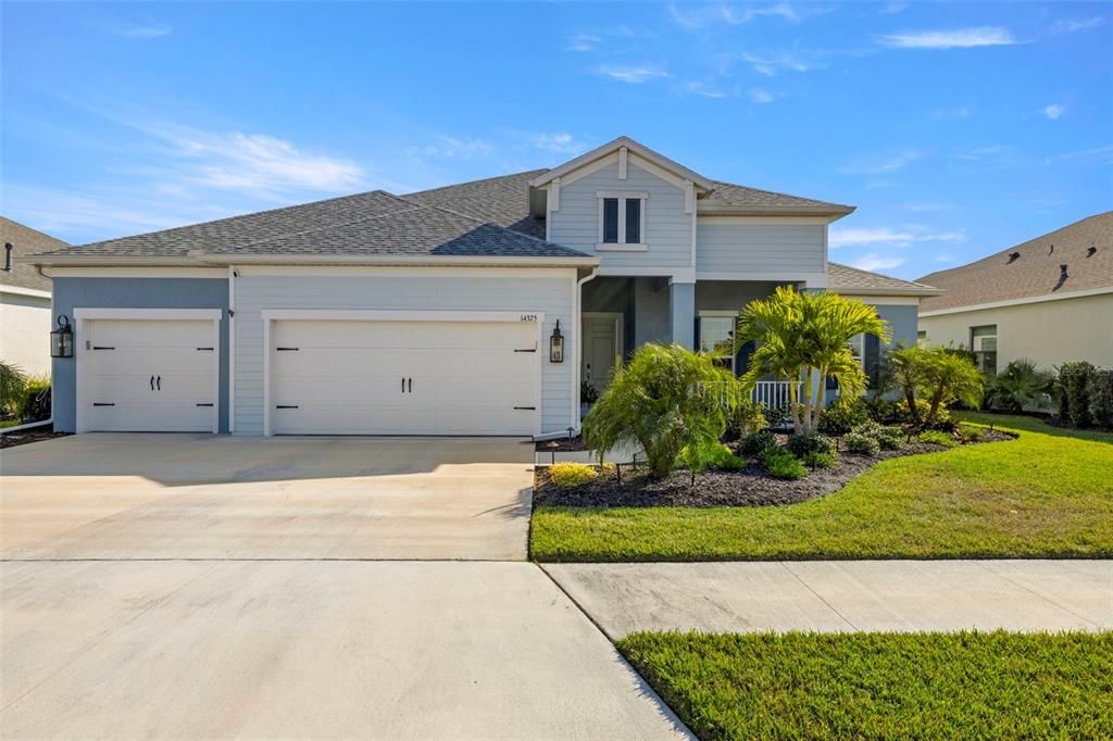 En Venta: $949,900 (4 camas, 3 baños, 2914 Pies cuadrados)