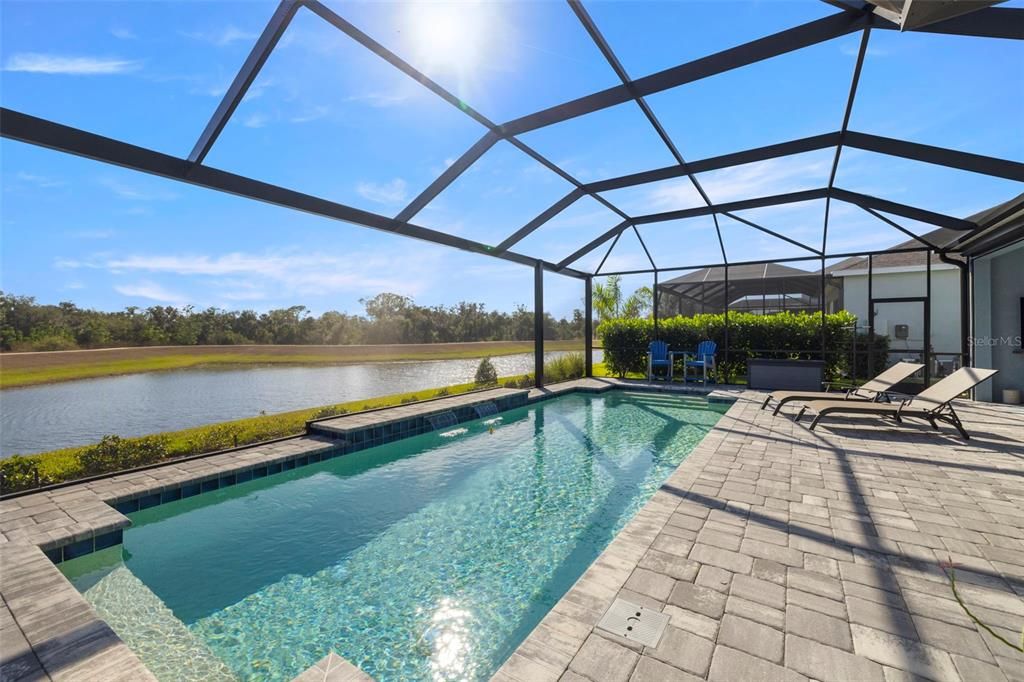 En Venta: $949,900 (4 camas, 3 baños, 2914 Pies cuadrados)