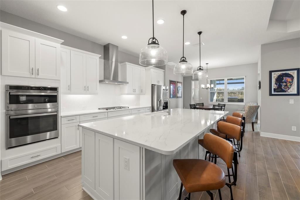 En Venta: $949,900 (4 camas, 3 baños, 2914 Pies cuadrados)