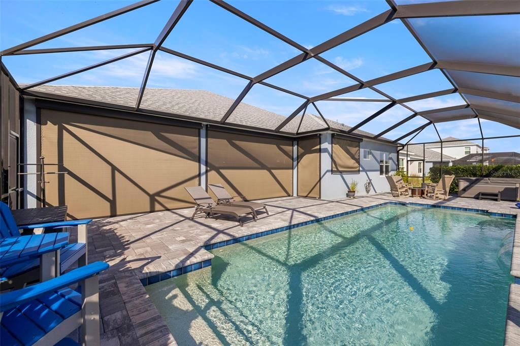 En Venta: $949,900 (4 camas, 3 baños, 2914 Pies cuadrados)