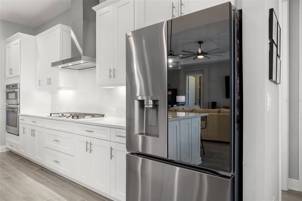 En Venta: $949,900 (4 camas, 3 baños, 2914 Pies cuadrados)