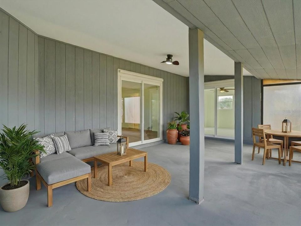 На продажу: $245,000 (2 спален, 2 ванн, 1257 Квадратных фут)