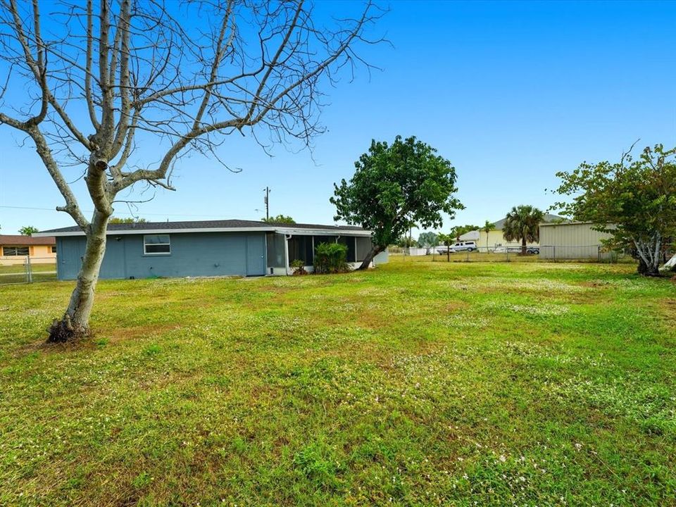 На продажу: $245,000 (2 спален, 2 ванн, 1257 Квадратных фут)