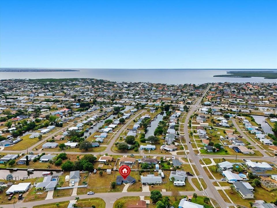 На продажу: $245,000 (2 спален, 2 ванн, 1257 Квадратных фут)