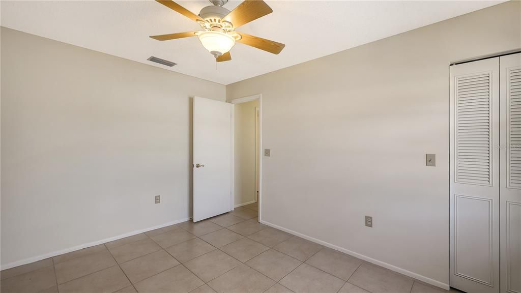 待售: $340,000 (2 贝兹, 2 浴室, 1183 平方英尺)