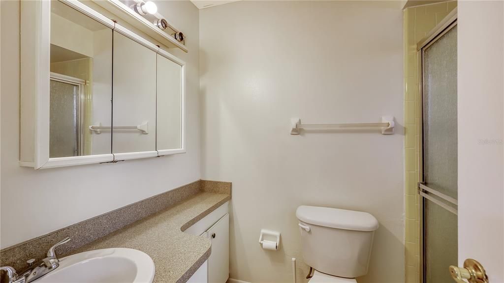 待售: $340,000 (2 贝兹, 2 浴室, 1183 平方英尺)