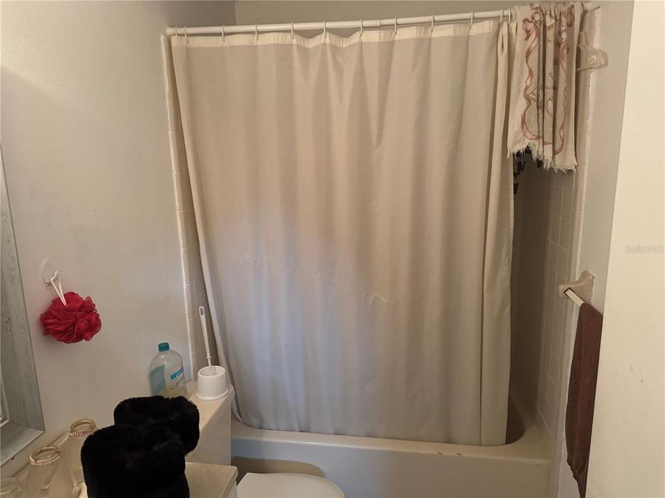 На продажу: $295,000 (4 спален, 2 ванн, 1300 Квадратных фут)