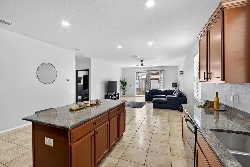 For Rent: $2,450 (3 beds, 2 baths, 2058 Square Feet)