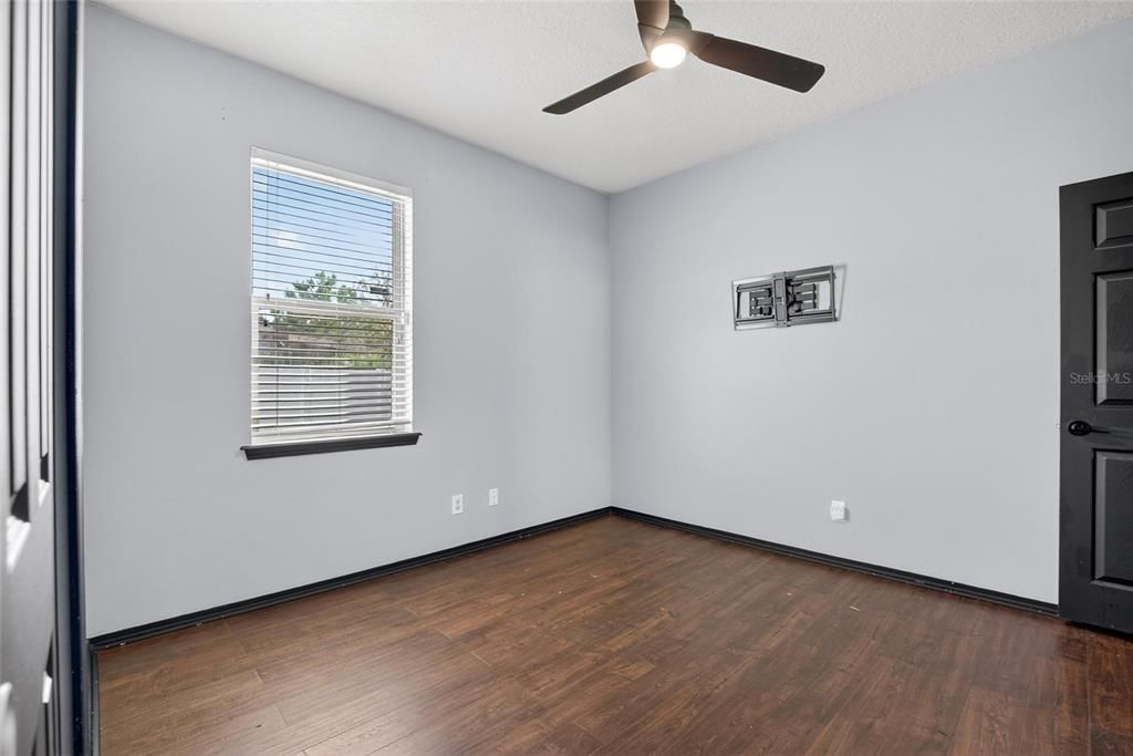 For Rent: $2,450 (3 beds, 2 baths, 2058 Square Feet)