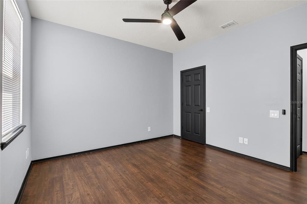 For Rent: $2,450 (3 beds, 2 baths, 2058 Square Feet)