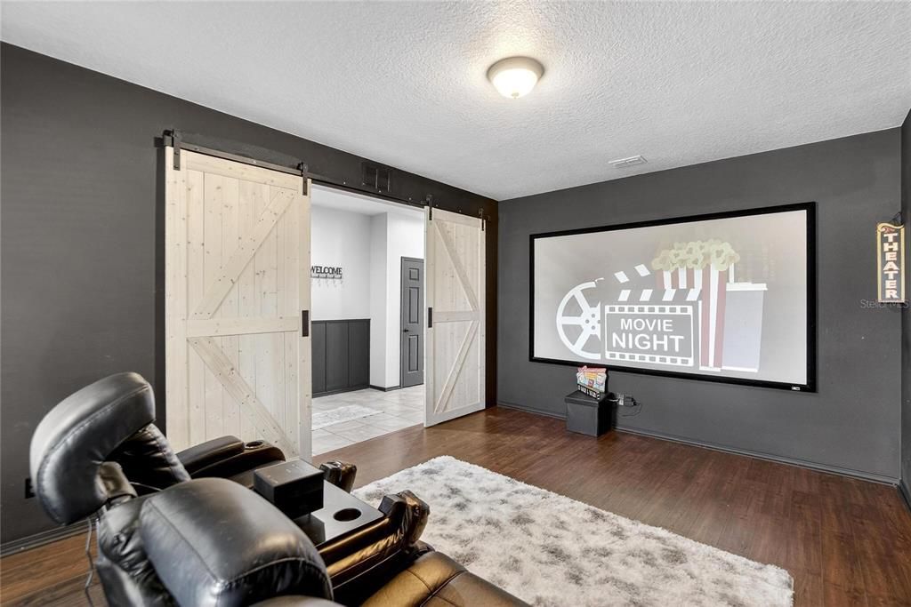 For Rent: $2,450 (3 beds, 2 baths, 2058 Square Feet)