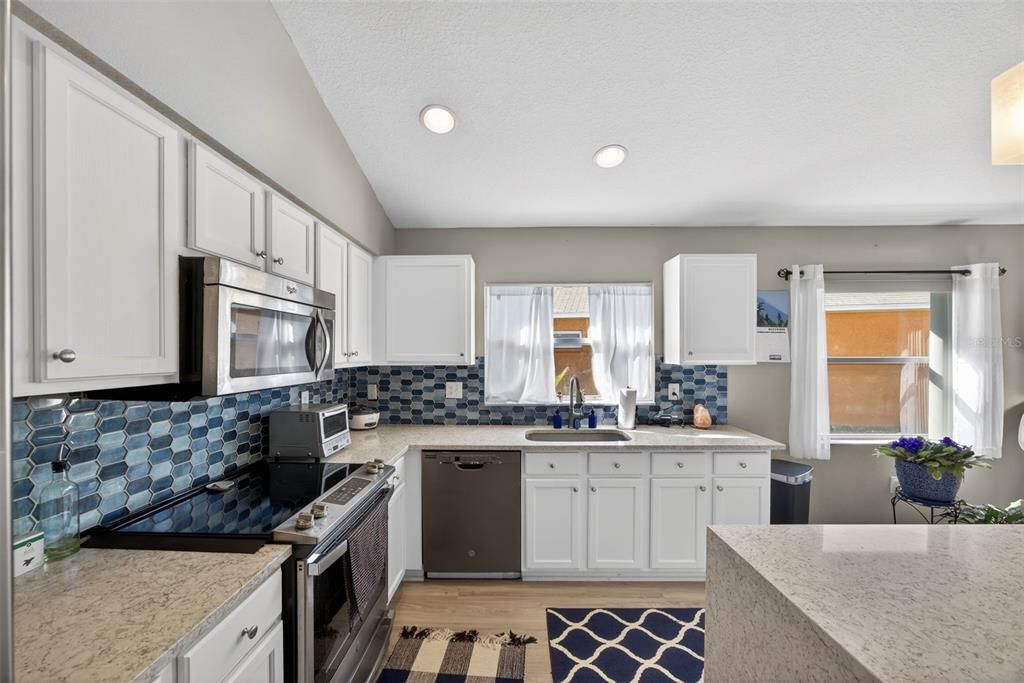 For Sale: $430,000 (3 beds, 2 baths, 1955 Square Feet)