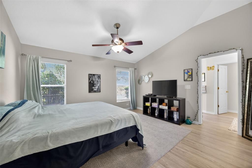 For Sale: $430,000 (3 beds, 2 baths, 1955 Square Feet)