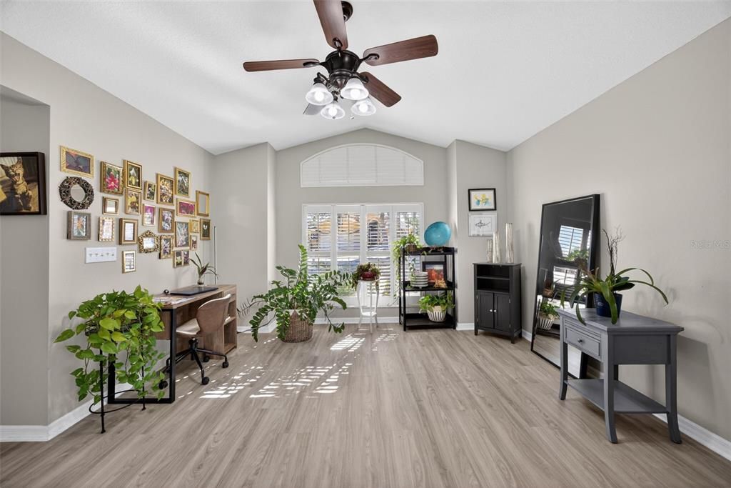 For Sale: $430,000 (3 beds, 2 baths, 1955 Square Feet)