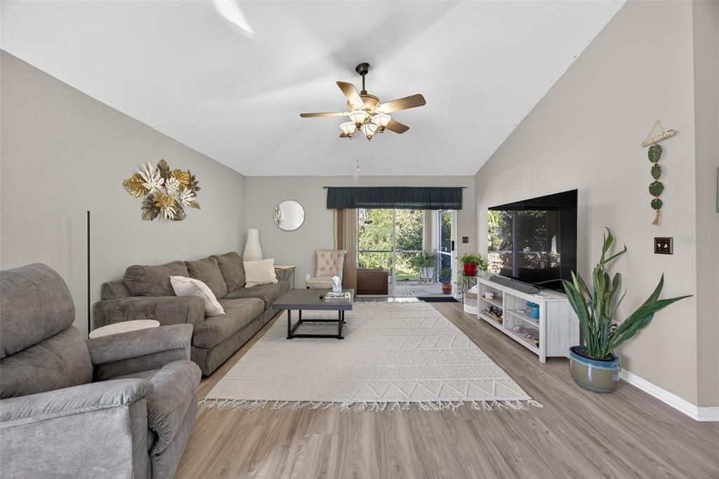 For Sale: $430,000 (3 beds, 2 baths, 1955 Square Feet)