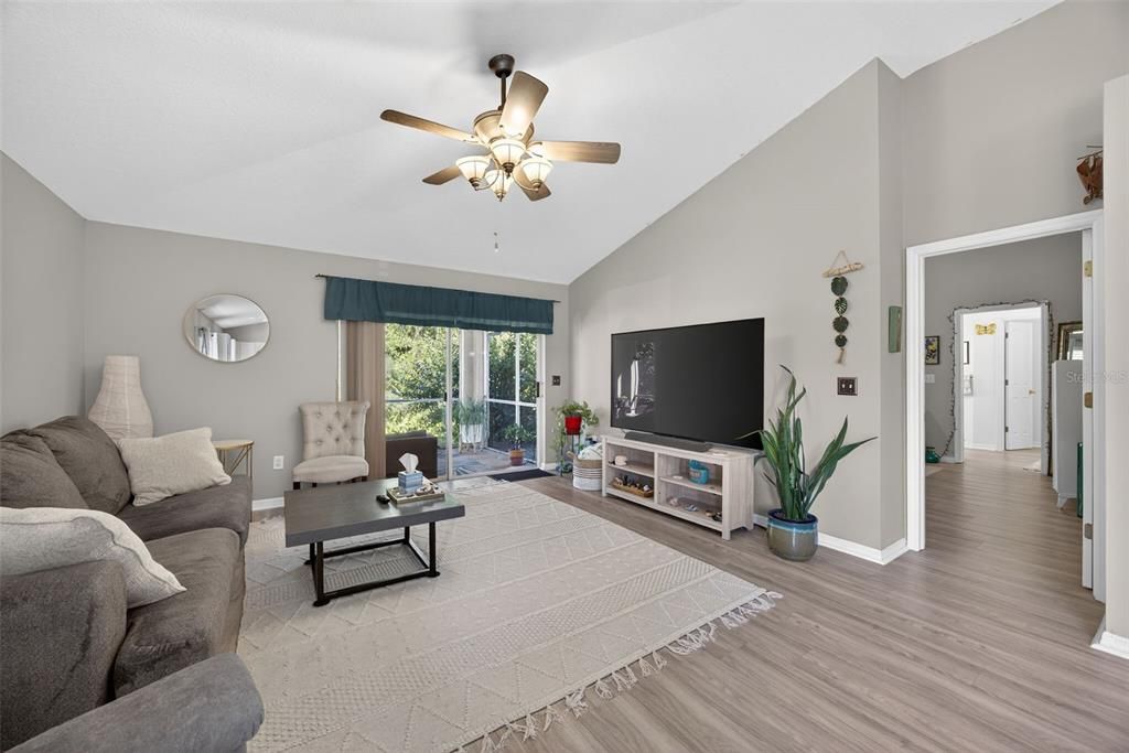 For Sale: $430,000 (3 beds, 2 baths, 1955 Square Feet)