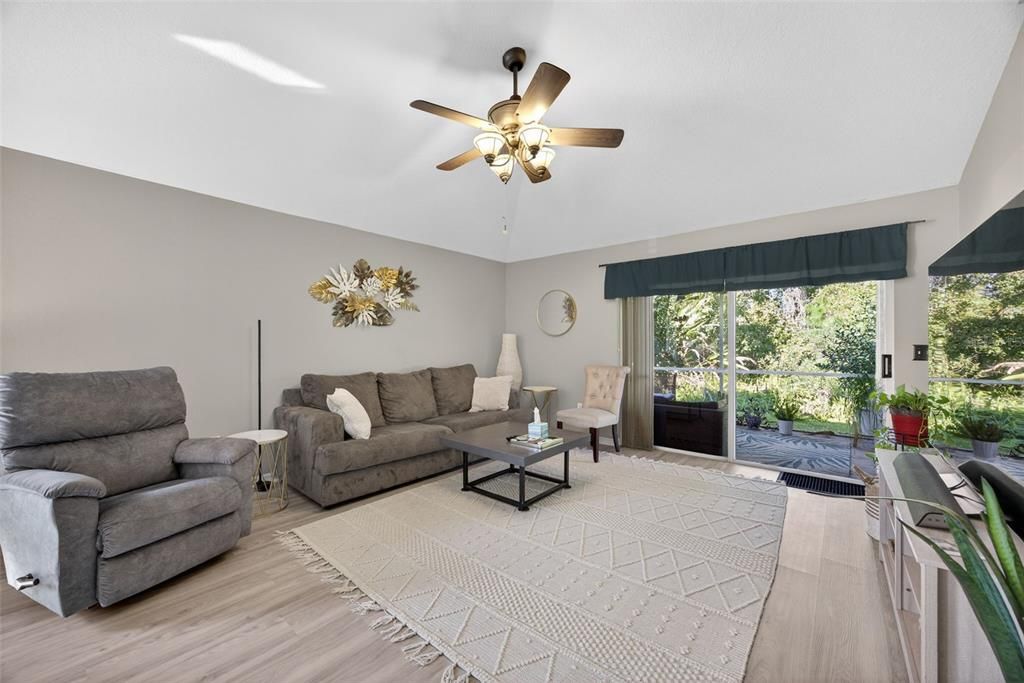 For Sale: $430,000 (3 beds, 2 baths, 1955 Square Feet)