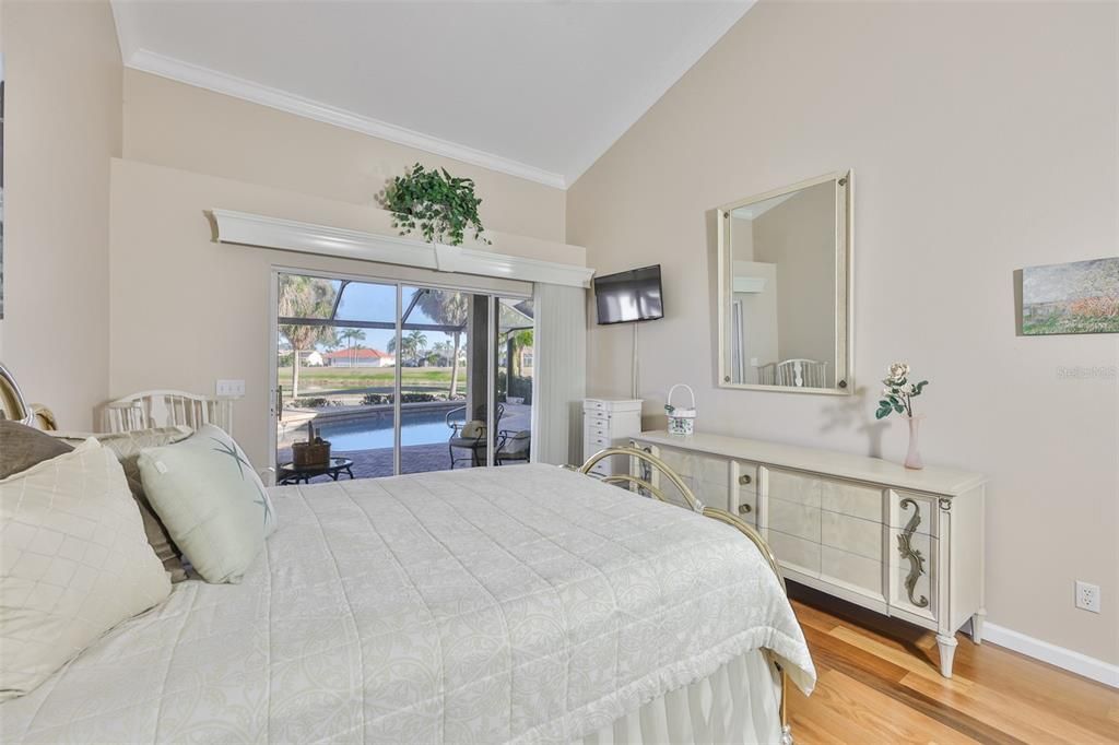 For Sale: $545,000 (3 beds, 2 baths, 2113 Square Feet)