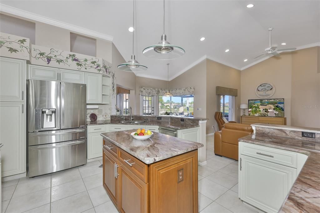 For Sale: $545,000 (3 beds, 2 baths, 2113 Square Feet)