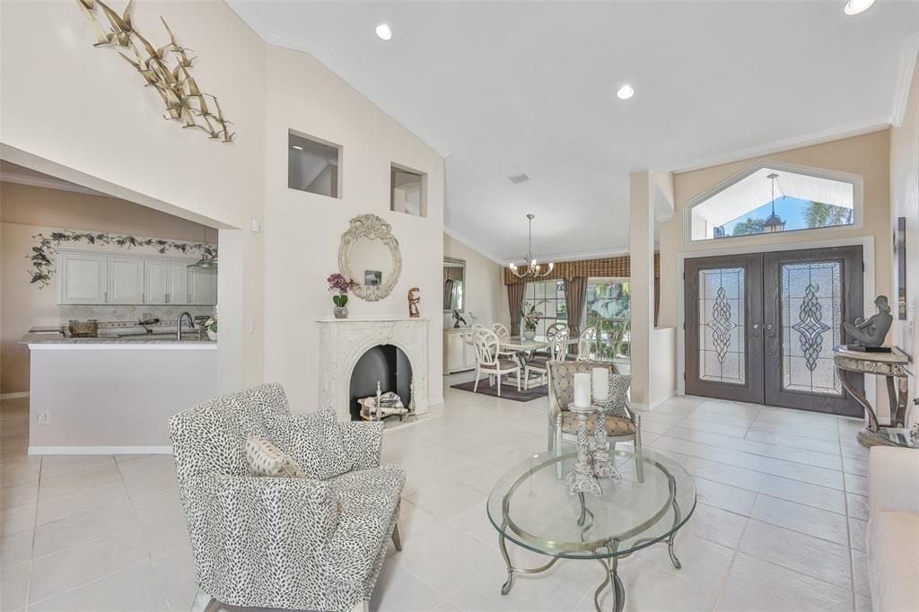 For Sale: $545,000 (3 beds, 2 baths, 2113 Square Feet)