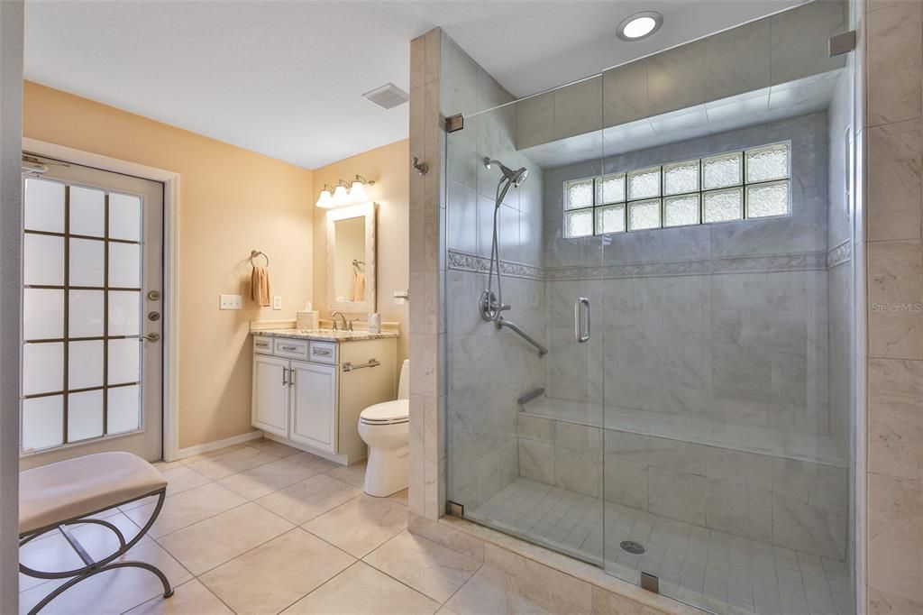 For Sale: $545,000 (3 beds, 2 baths, 2113 Square Feet)