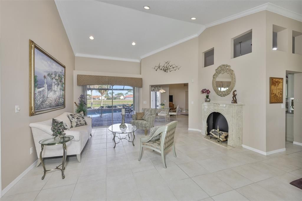 For Sale: $545,000 (3 beds, 2 baths, 2113 Square Feet)