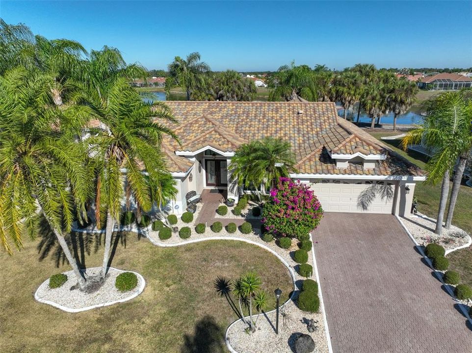 For Sale: $545,000 (3 beds, 2 baths, 2113 Square Feet)