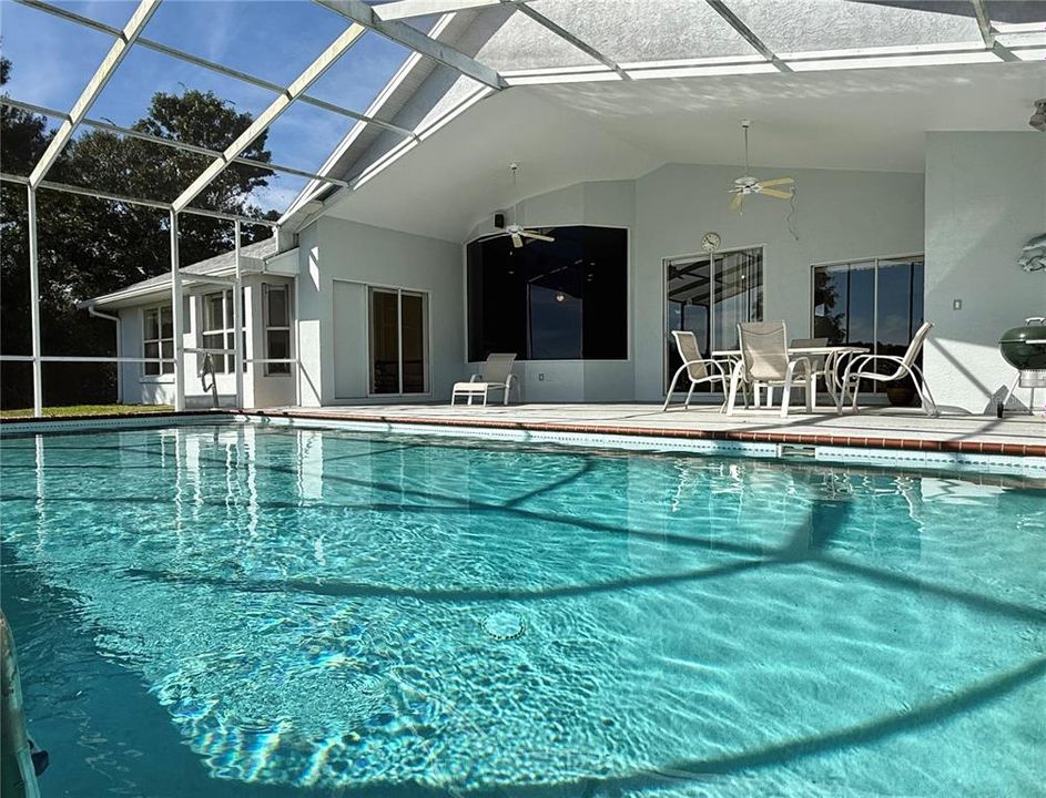 待售: $425,000 (3 贝兹, 2 浴室, 2391 平方英尺)