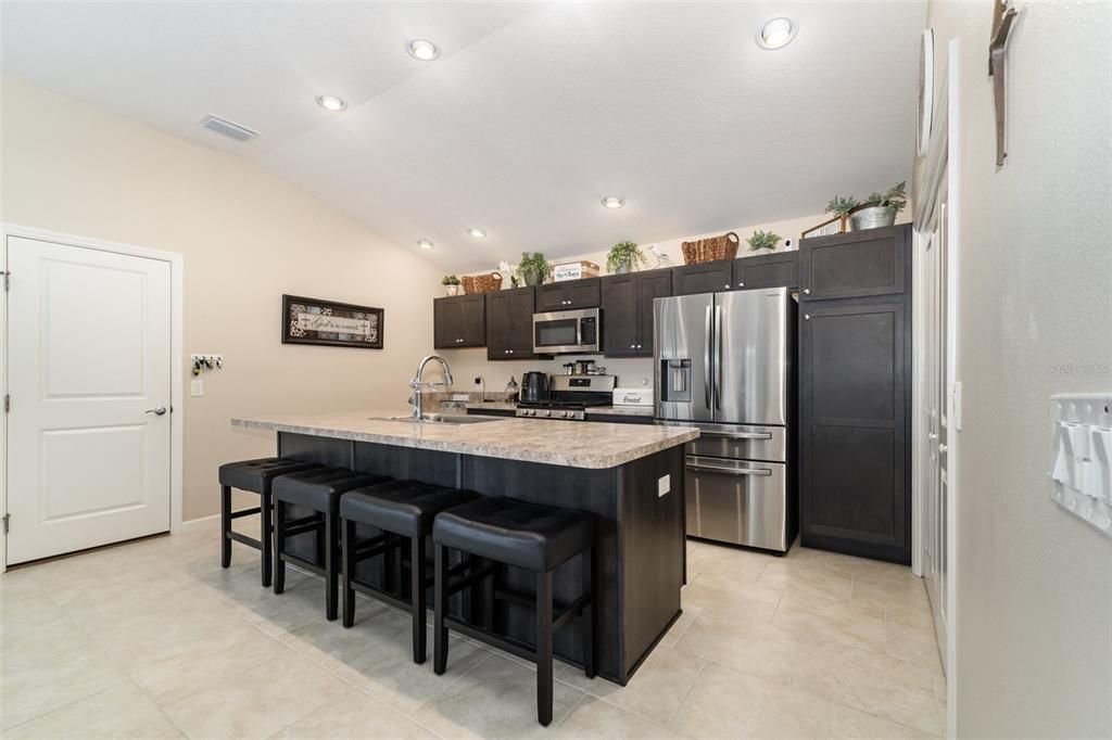 For Sale: $349,000 (3 beds, 2 baths, 1440 Square Feet)