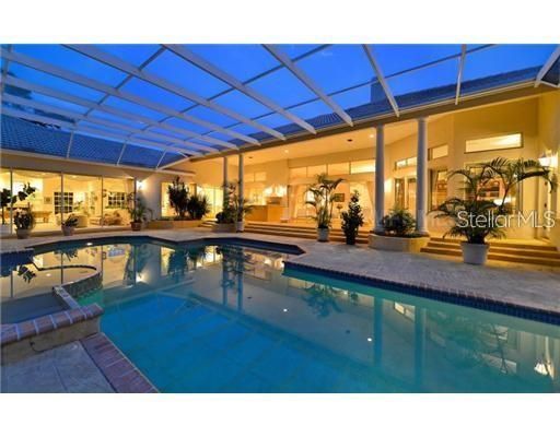 Active With Contract: $2,000,000 (3 beds, 3 baths, 4828 Square Feet)