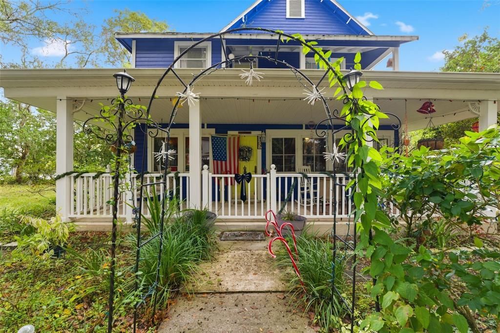 На продажу: $425,000 (4 спален, 2 ванн, 1751 Квадратных фут)