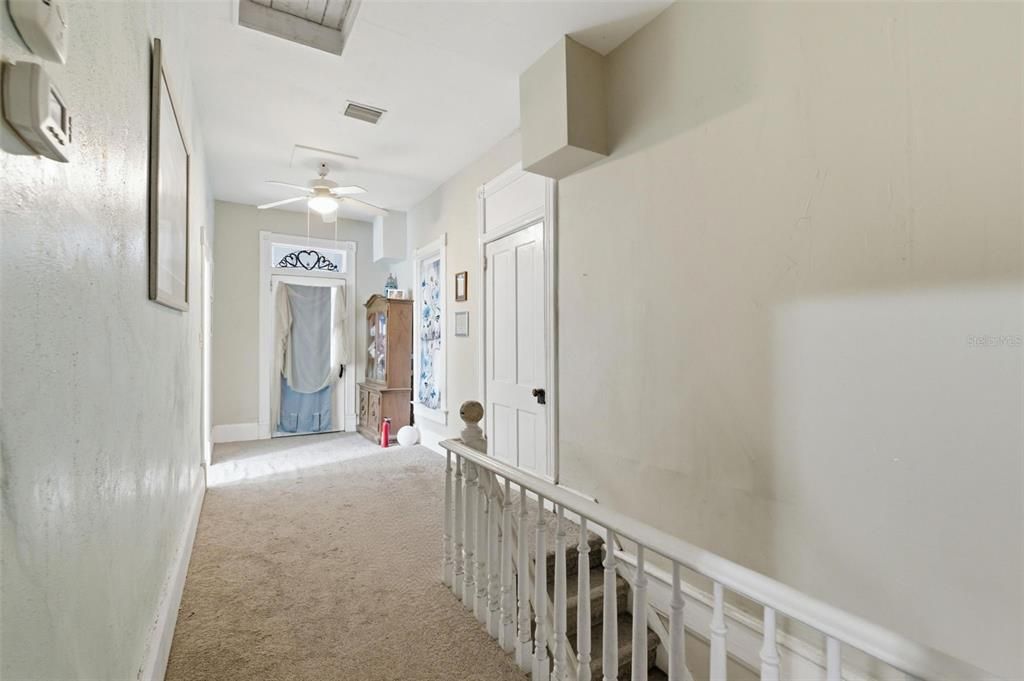 На продажу: $425,000 (4 спален, 2 ванн, 1751 Квадратных фут)