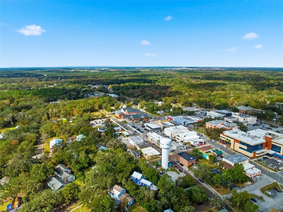 На продажу: $425,000 (4 спален, 2 ванн, 1751 Квадратных фут)