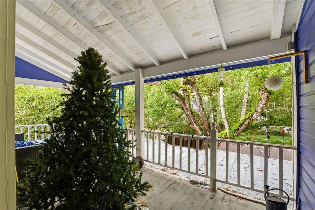 На продажу: $425,000 (4 спален, 2 ванн, 1751 Квадратных фут)