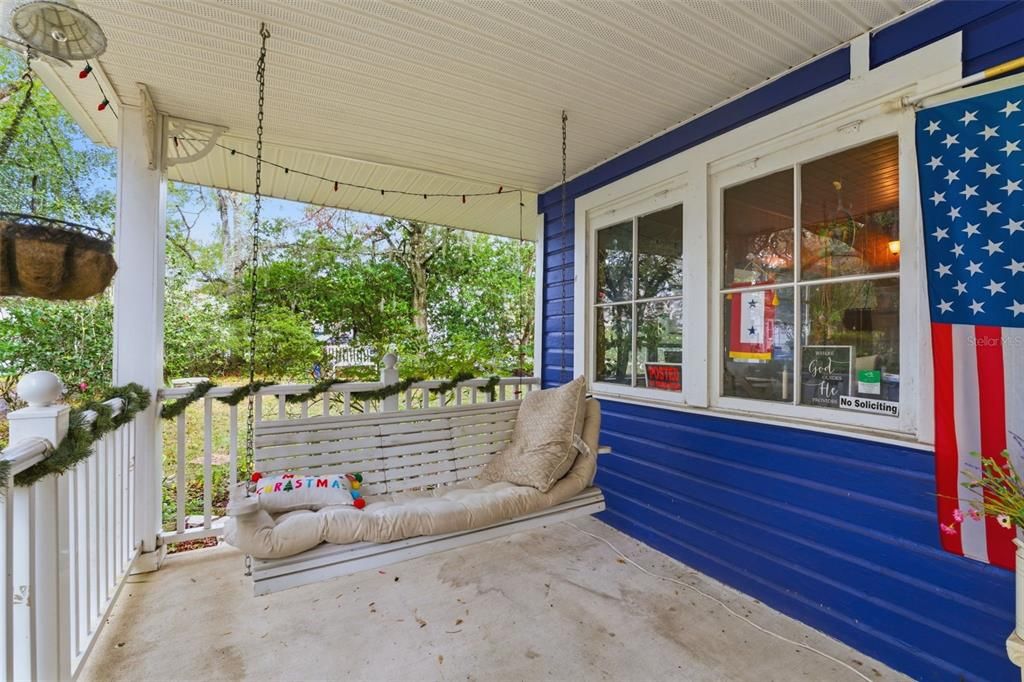 На продажу: $425,000 (4 спален, 2 ванн, 1751 Квадратных фут)