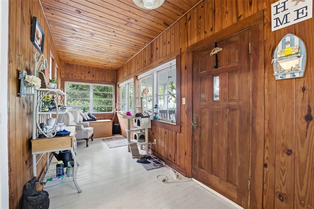 На продажу: $425,000 (4 спален, 2 ванн, 1751 Квадратных фут)