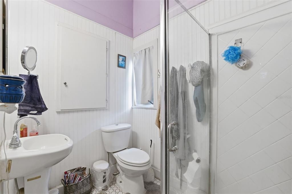 На продажу: $425,000 (4 спален, 2 ванн, 1751 Квадратных фут)